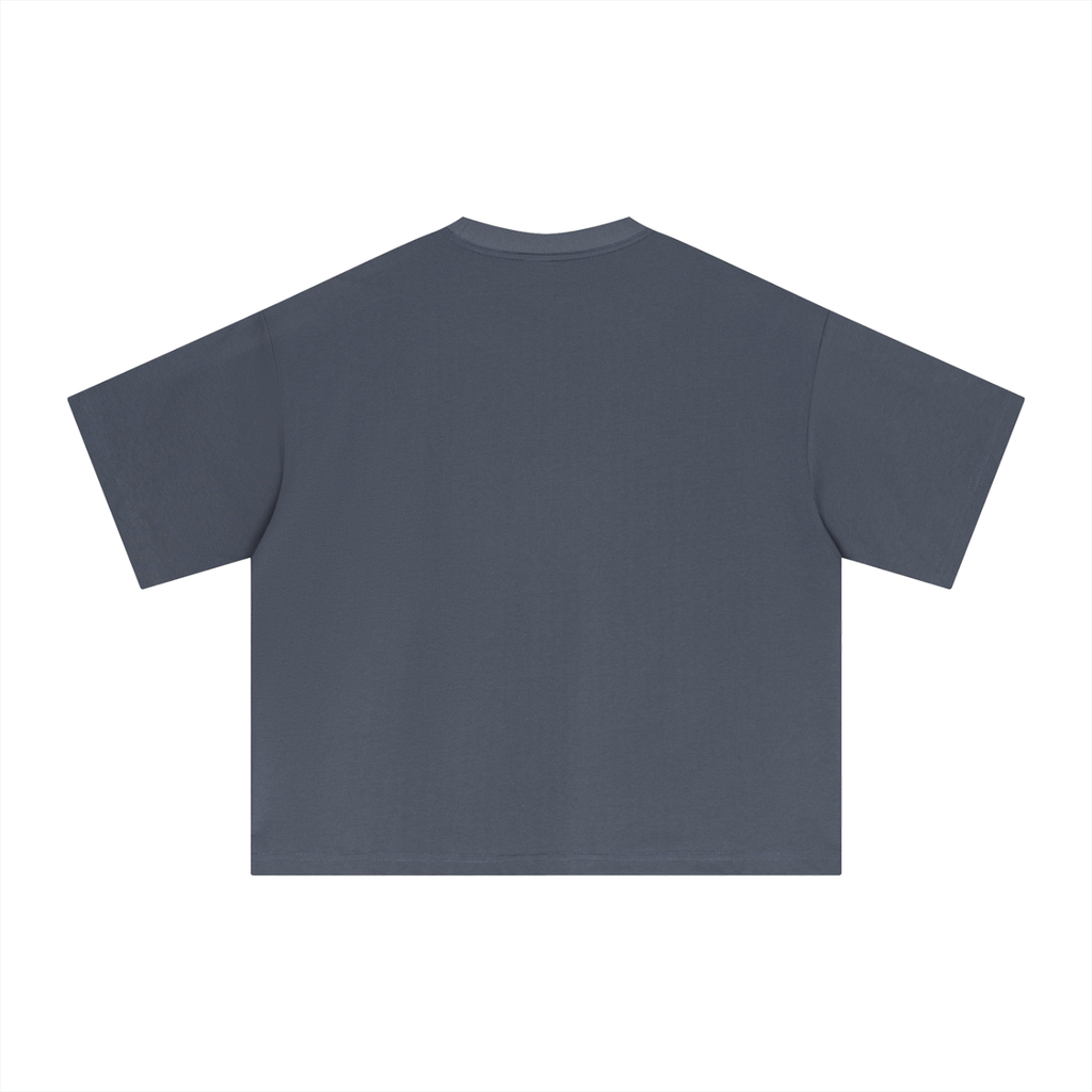 t-shirt oversize,heavyweight tee,maglia boxy,streetwear sardegna,cotone pesante,tessuto sorona,abbigliamento urbano,estetica brutalista,drop shoulder