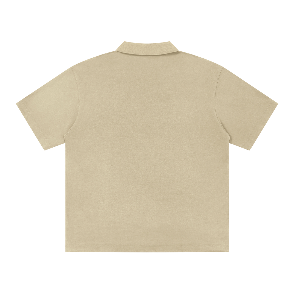polo drop shoulder,polo strutturata,streetwear minimale,abbigliamento tecnico,estetica brutale,polo oversize,design sardo