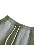 shorts distressed,sun fade,streetwear brutale,shorts loose,urban wear,design essenziale