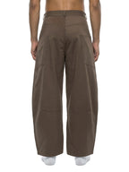 pantalone barrel,streetwear sardegna,urban wear,volumi destrutturati,abbigliamento tecnico,fit oversize